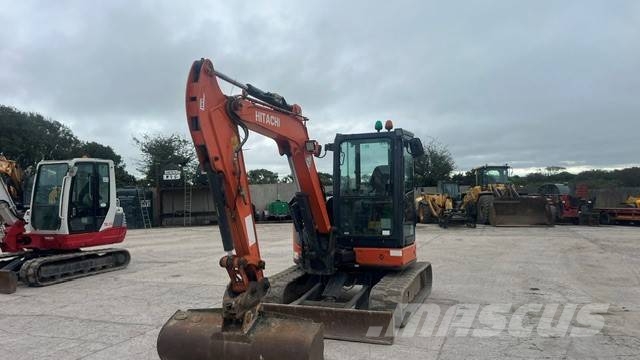 Hitachi ZXU 48 Gravemaskiner på larvebånd