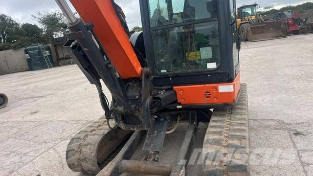Hitachi ZXU 48 Gravemaskiner på larvebånd