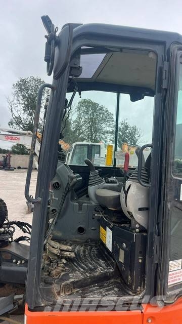 Hitachi ZXU 48 Gravemaskiner på larvebånd