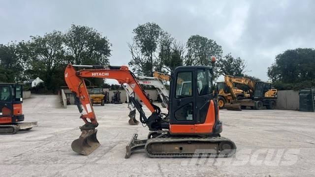 Hitachi ZXU 48 Gravemaskiner på larvebånd