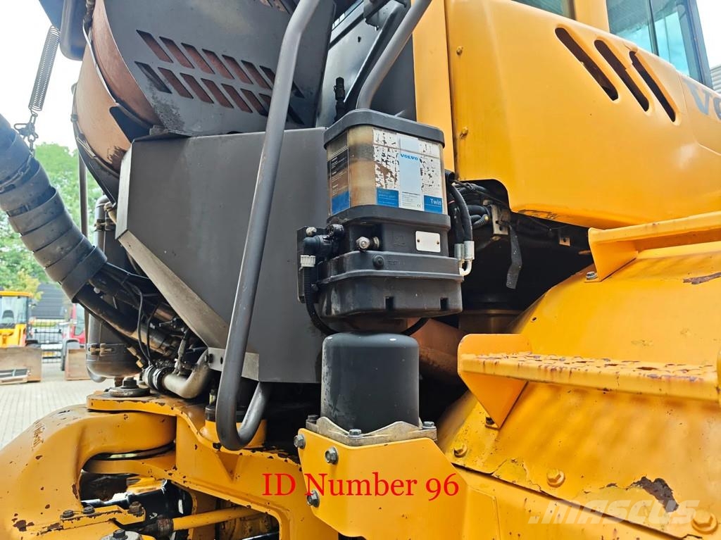Volvo A35E 6x6 ساحبات مفصلية