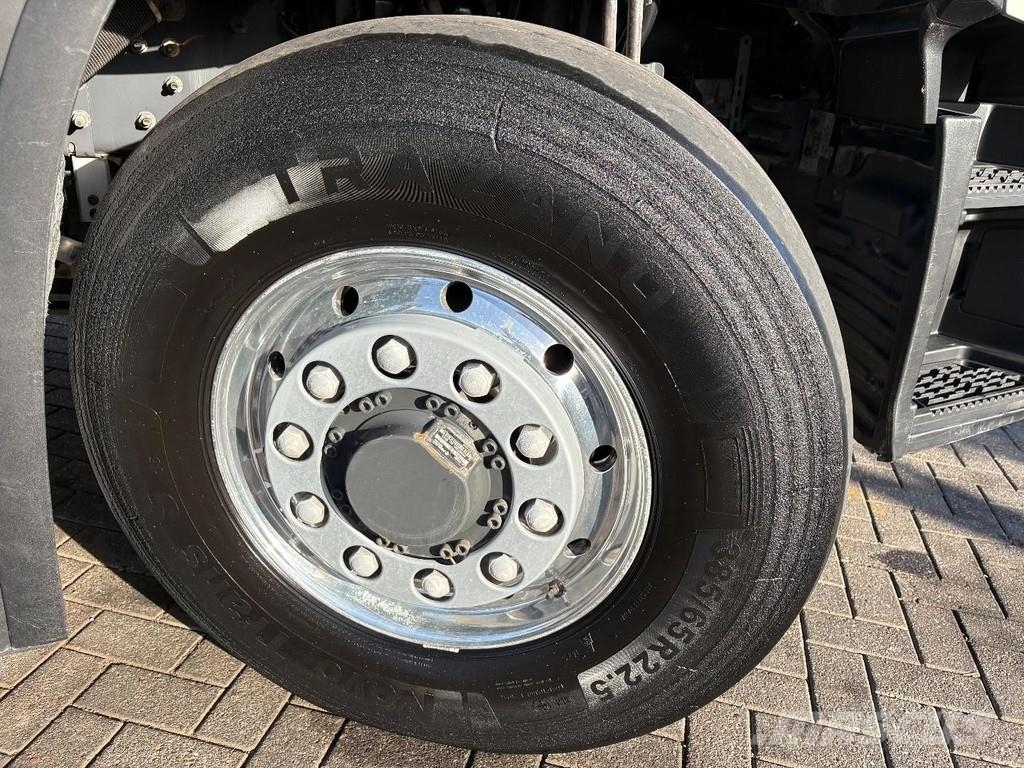 Renault C440 + HMF 2320 K3-- 3X EXT. + REMOTE + HOOK ARM S Φορτηγά ανατροπή με γάντζο
