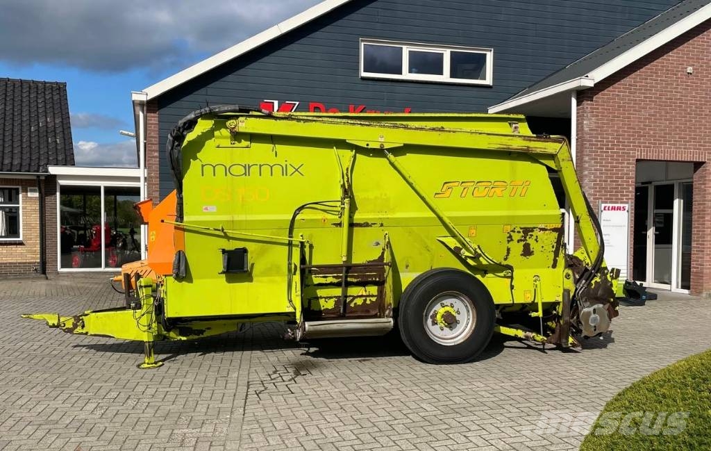 Storti marmix 15 met laadfrees علافات ماشية