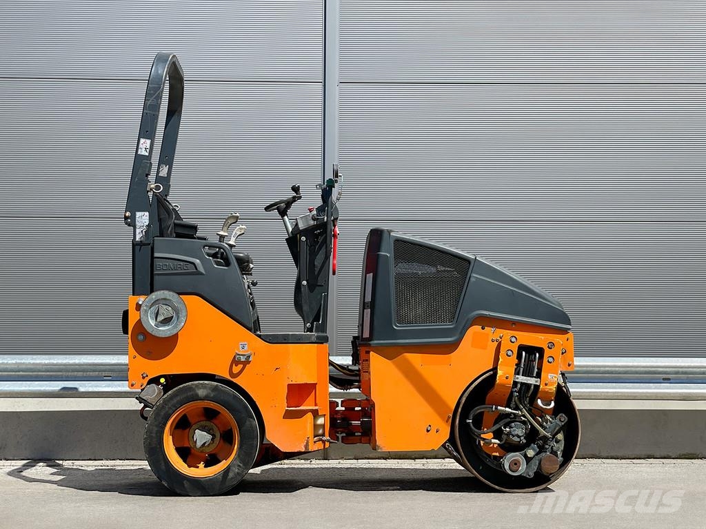 Bomag BW 100 AC-5 Kombinované válce