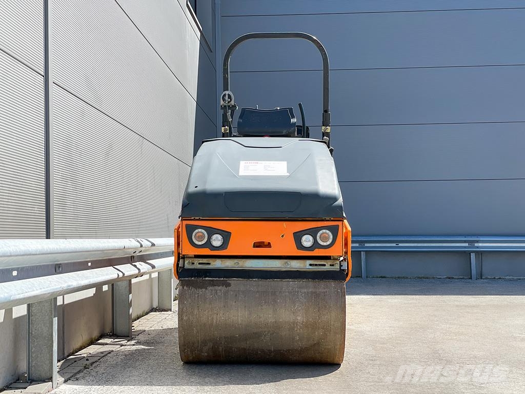 Bomag BW 100 AC-5 Kombinované válce