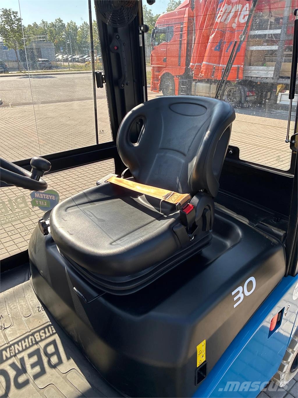 EP Equipment EFL 303 - T 4800 Electric forklifts