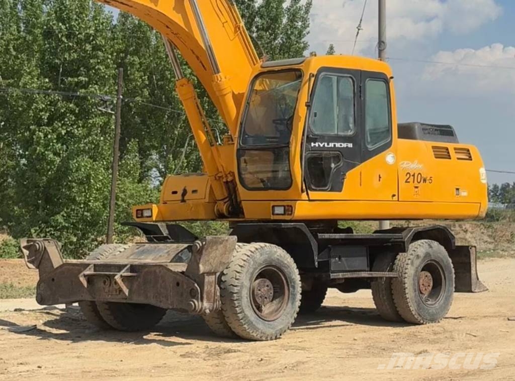 Hyundai 210W-7 Shanghai largest supplier Wheeled excavators
