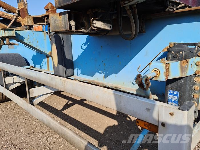 Hammar 195D SIDELOADER 4 AXLE 2E TRAILER CONNECTION 36 TO Sideloader semi-trailers