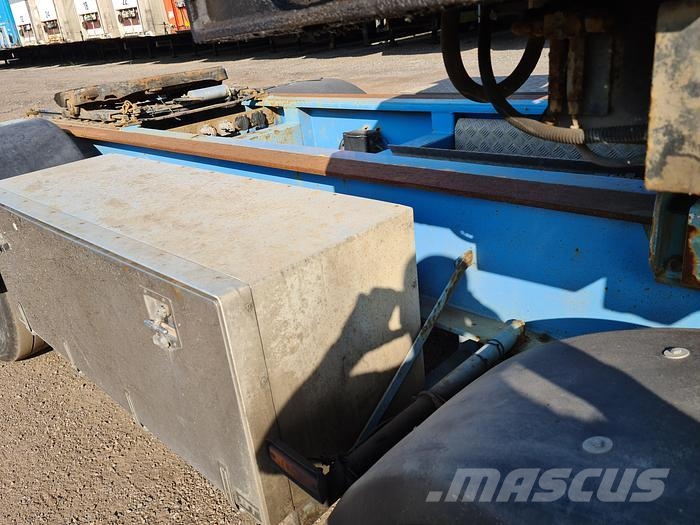Hammar 195D SIDELOADER 4 AXLE 2E TRAILER CONNECTION 36 TO Sideloader semi-trailers