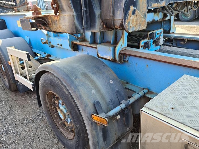 Hammar 195D SIDELOADER 4 AXLE 2E TRAILER CONNECTION 36 TO Sideloader semi-trailers