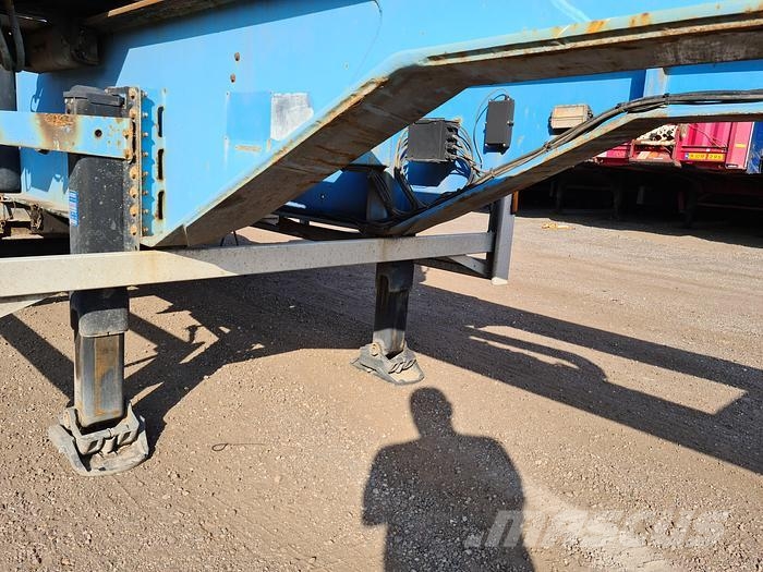 Hammar 195D SIDELOADER 4 AXLE 2E TRAILER CONNECTION 36 TO Sideloader semi-trailers