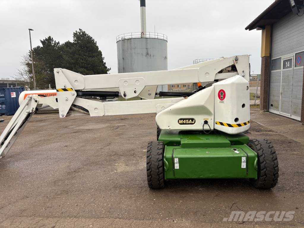 JLG M 450 AJ Knikarmhoogwerkers