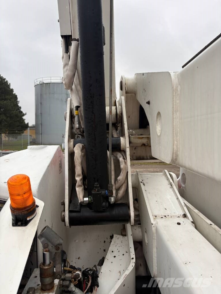 JLG M 450 AJ Knikarmhoogwerkers