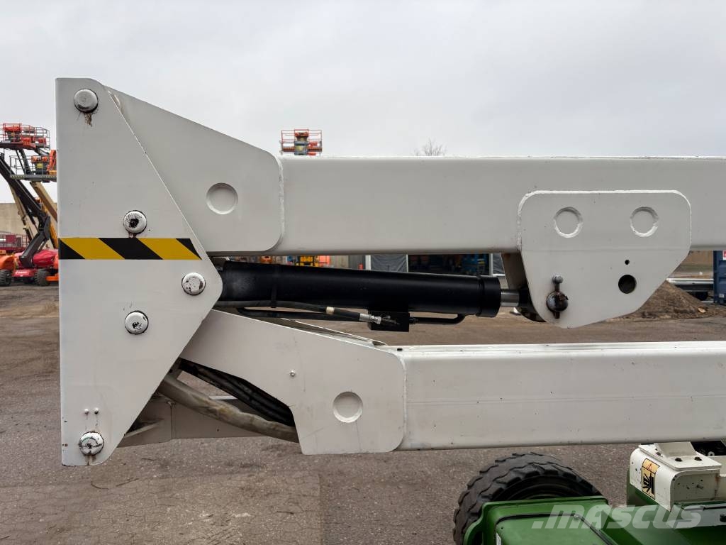 JLG M 450 AJ Knikarmhoogwerkers