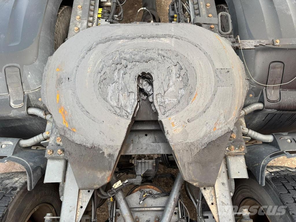 DAF XG 530 6x2 HYDRAULICS / DOUBLE BOGIE Vilcēji