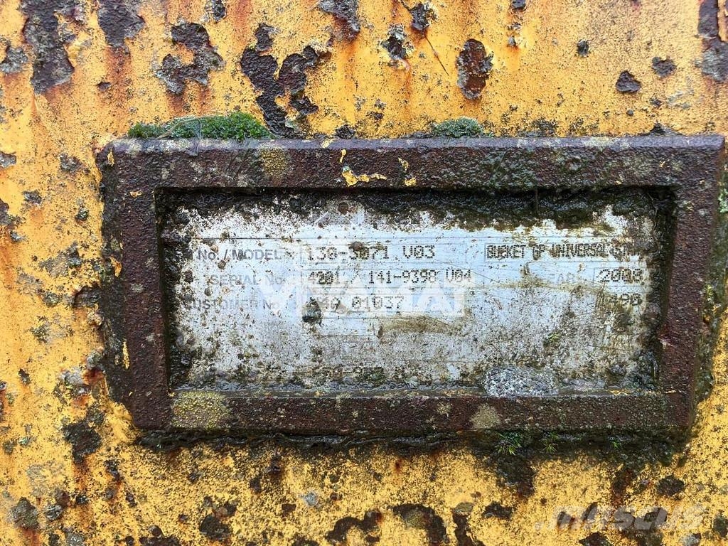 CAT 962H Schaufeln