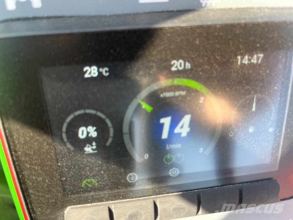 Avant 735 / Uudenveroinen! لوادر صغيرة