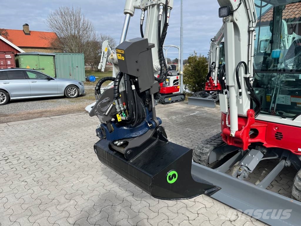Takeuchi TB325R Miniescavatori