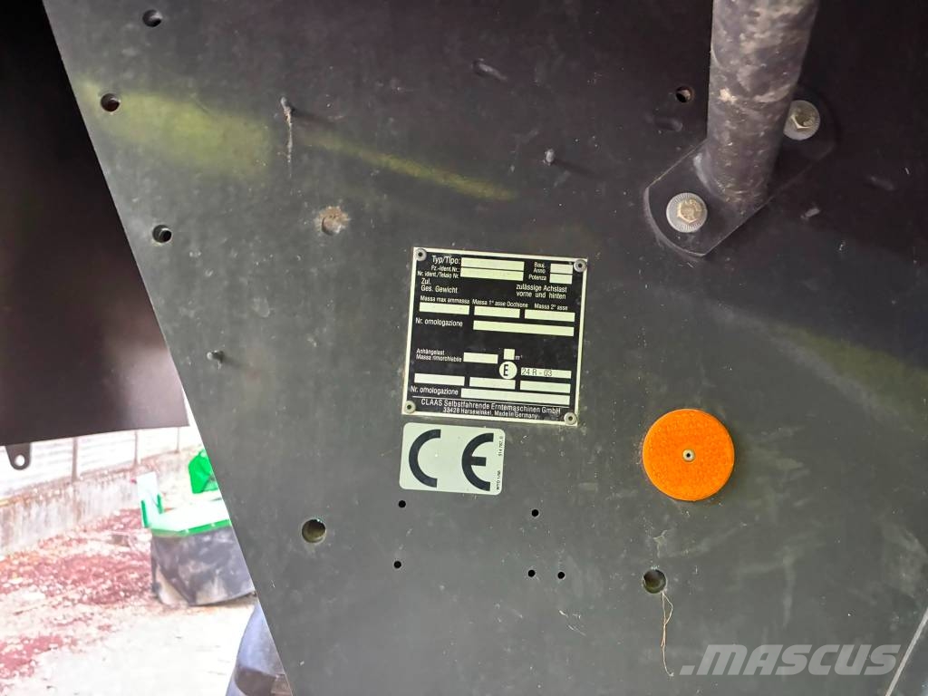 CLAAS LEXION 570 TT RISO Sklízecí mlátičky