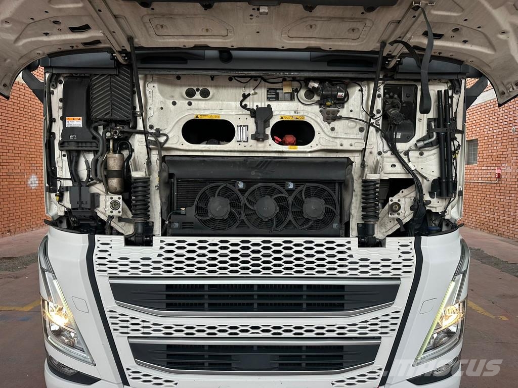 Volvo FH 500 Tractor Units