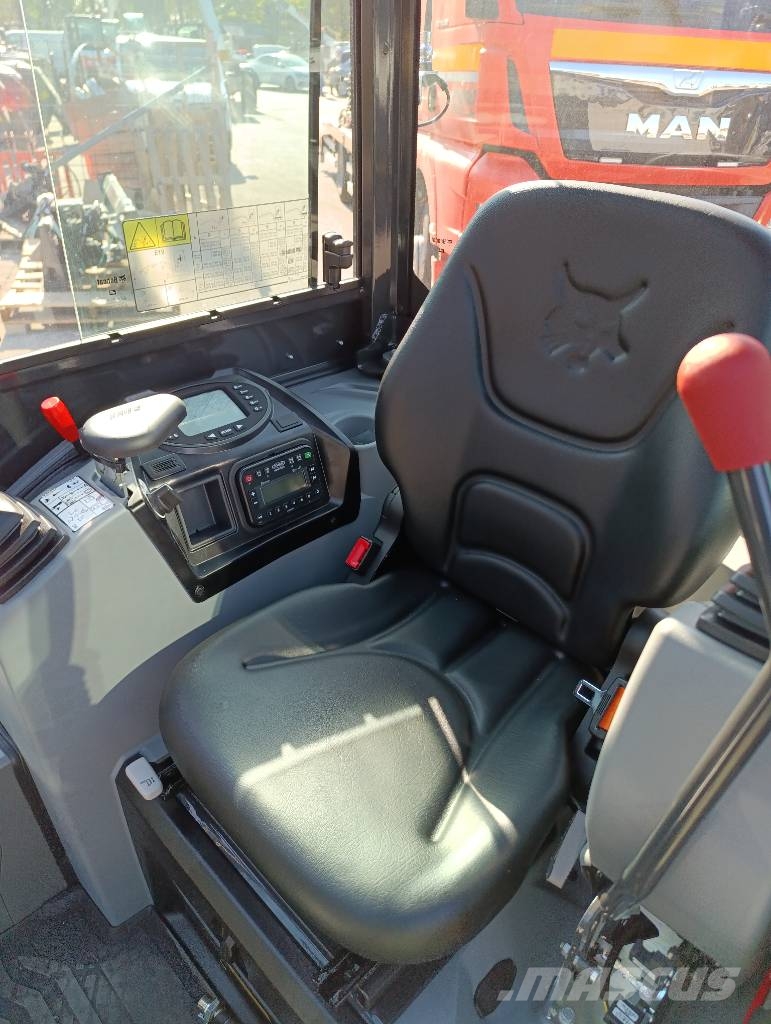 Bobcat E 19 小型挖掘机