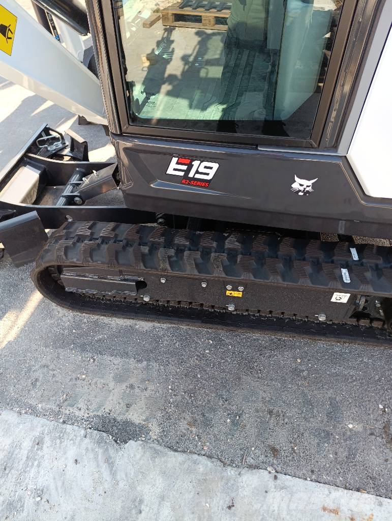 Bobcat E 19 小型挖掘机