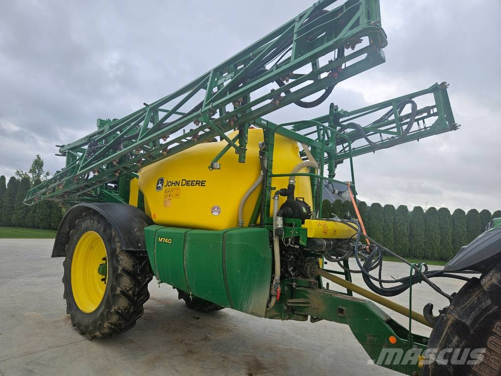 John Deere M 740 i Piekabināmie smidzinātāji(miglotāji)