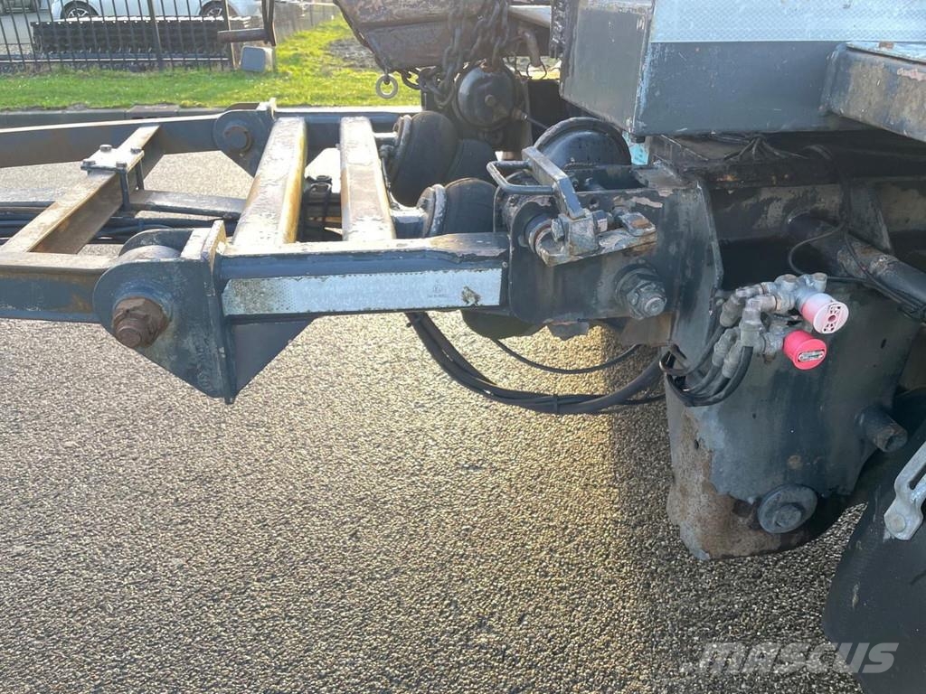 GS Meppel 3 asser container | portaal bakken | APK | Container trailers
