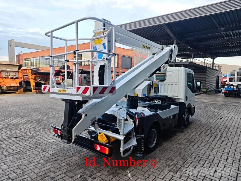 Nissan Cabstar 35.13 NT400 Palfinger P200 AXE Auto hoogwerkers