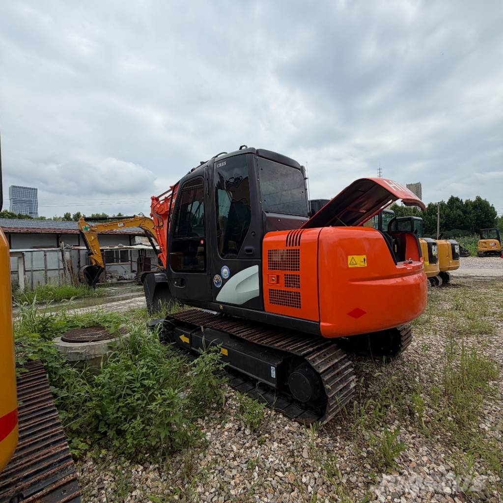 Hitachi ZX 70 حفارات زحافة