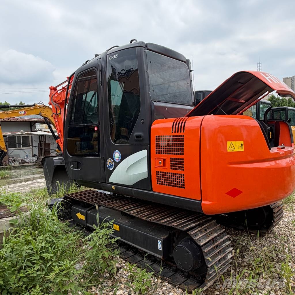 Hitachi ZX 70 حفارات زحافة