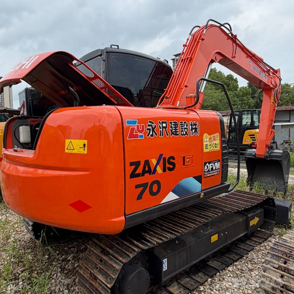Hitachi ZX 70 حفارات زحافة