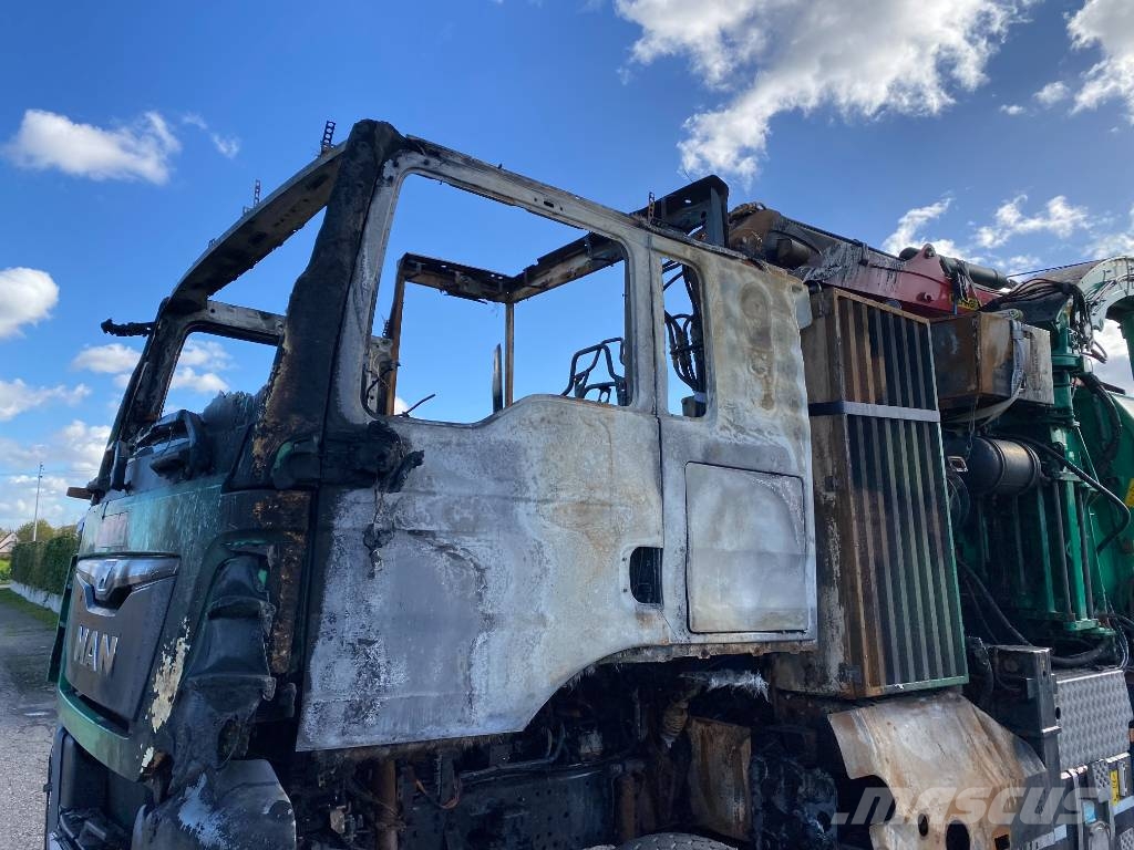 MAN TGS 26-500 6x6/JENZ HEM 583R endommagé Drobilice drva / čiperi