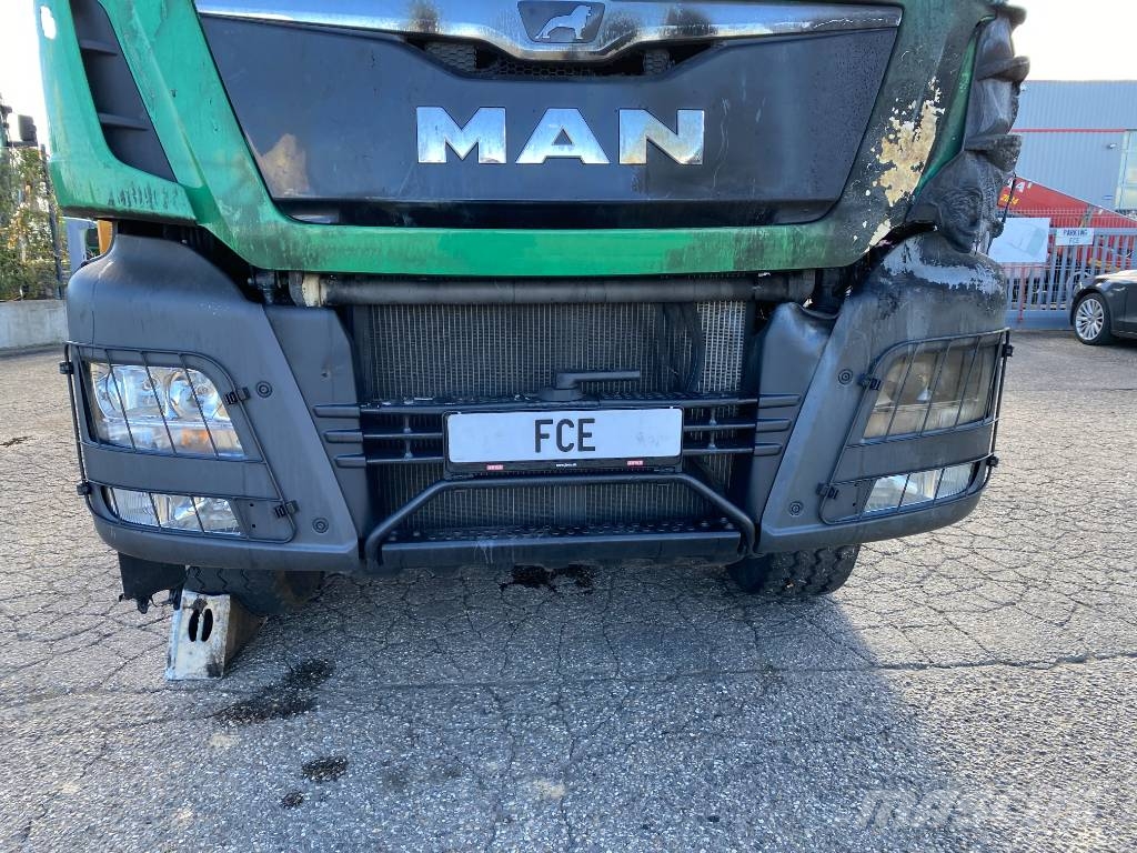 MAN TGS 26-500 6x6/JENZ HEM 583R endommagé Drobilice drva / čiperi