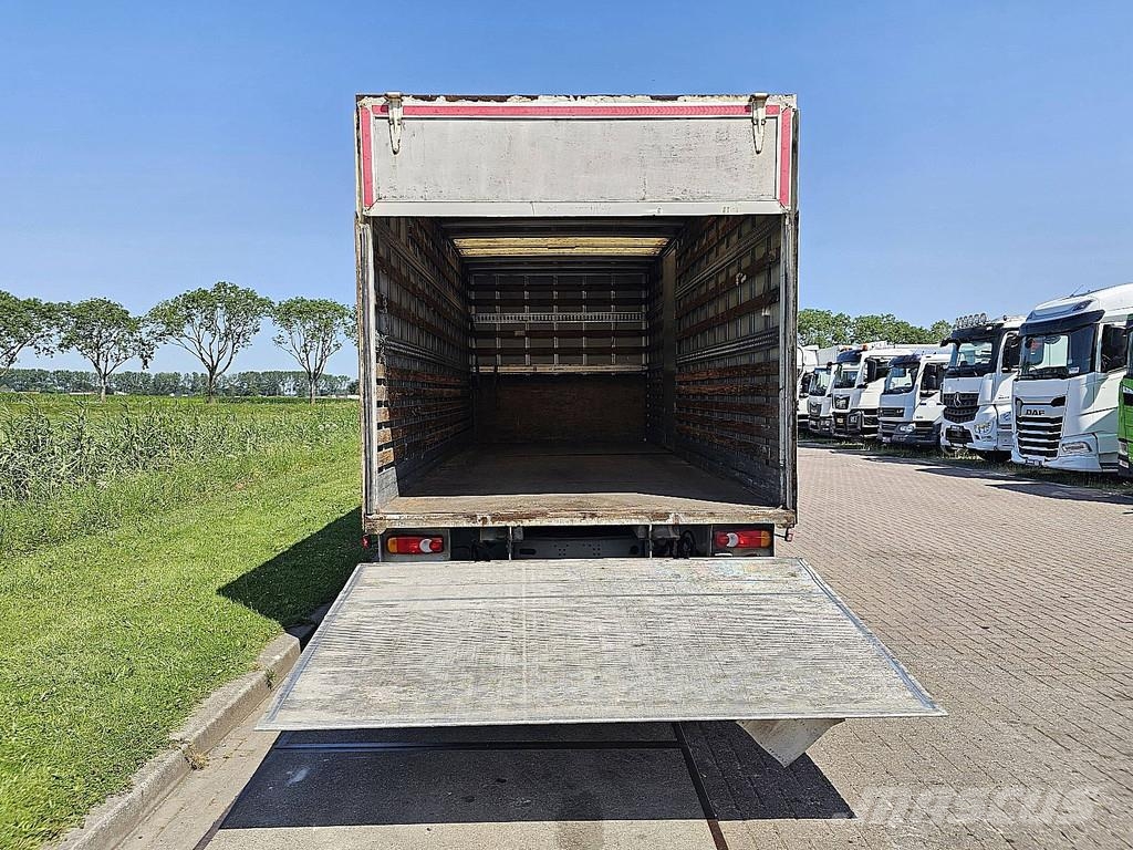 Volvo FL 240.12 AIRCO 6 CYL. MANUAL شاحنات ذات هيكل صندوقي
