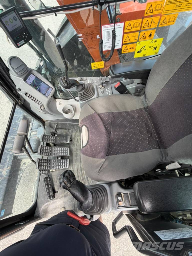 Hitachi ZX 85 US-6 Midi bageri 7t – 12t