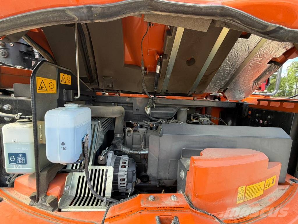 Hitachi ZX 85 US-6 Midi bageri 7t – 12t