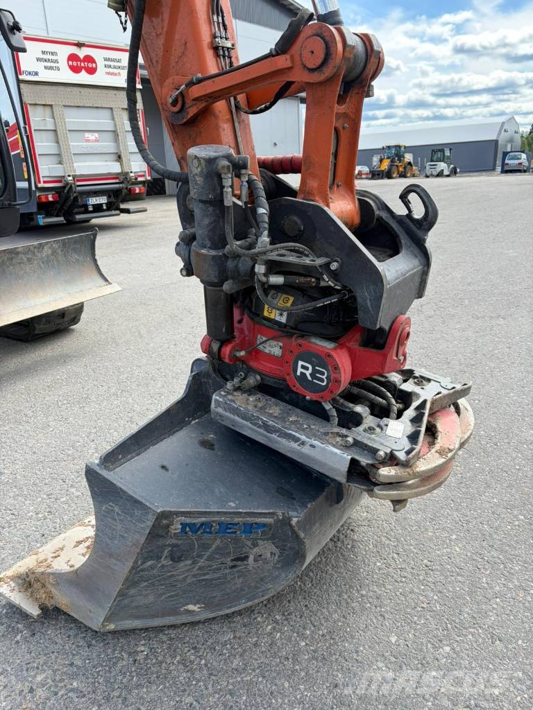 Hitachi ZX 85 US-6 Midi bageri 7t – 12t