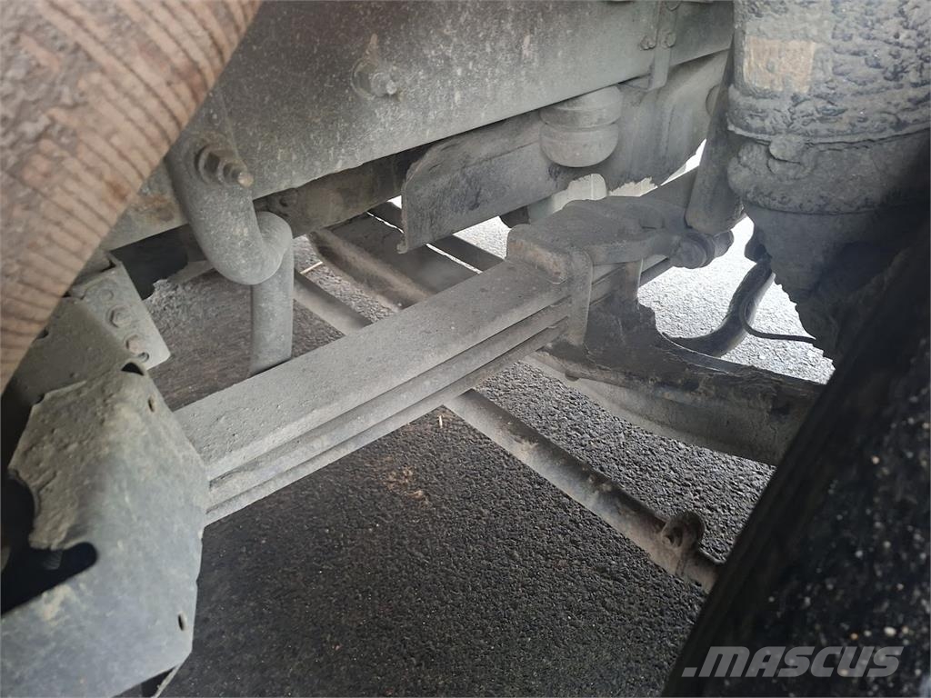 Volvo FH16 700 8x4 شاحنات قلابة