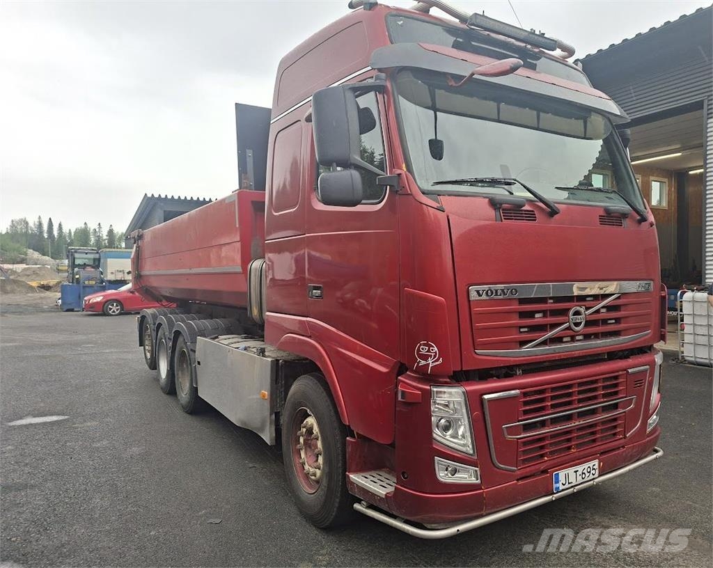 Volvo FH16 700 8x4 شاحنات قلابة