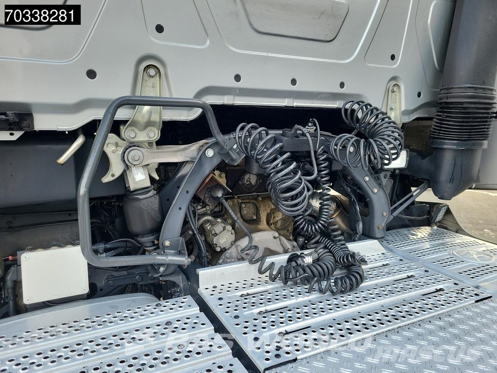 Mercedes-Benz Actros 1942 Actros 4X2 NL-Truck APK StreamSpace 2x Sadulveokid