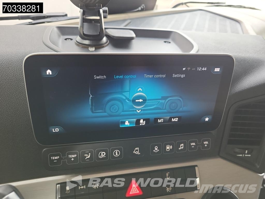 Mercedes-Benz Actros 1942 Actros 4X2 NL-Truck APK StreamSpace 2x Sadulveokid