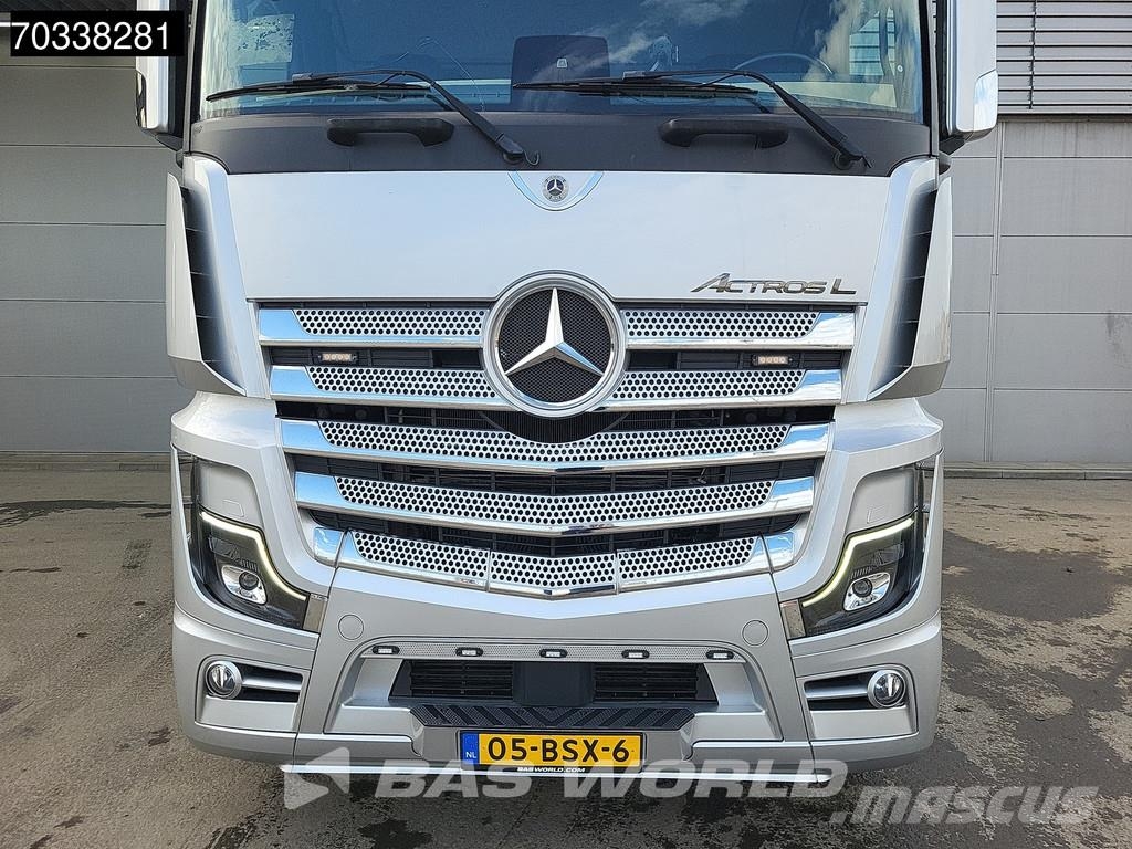 Mercedes-Benz Actros 1942 Actros 4X2 NL-Truck APK StreamSpace 2x Sadulveokid