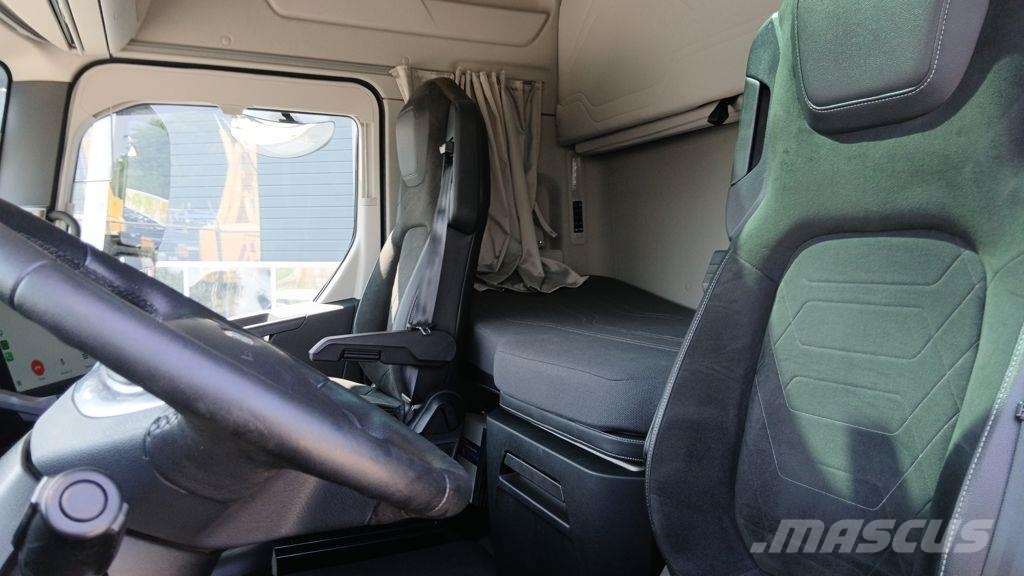 Ford Trucks F-MAX Trekkers