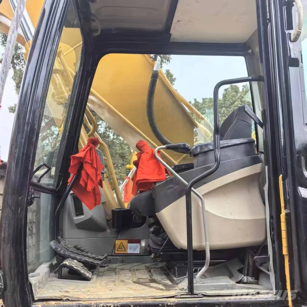 CAT 330 CL Bageri guseničari