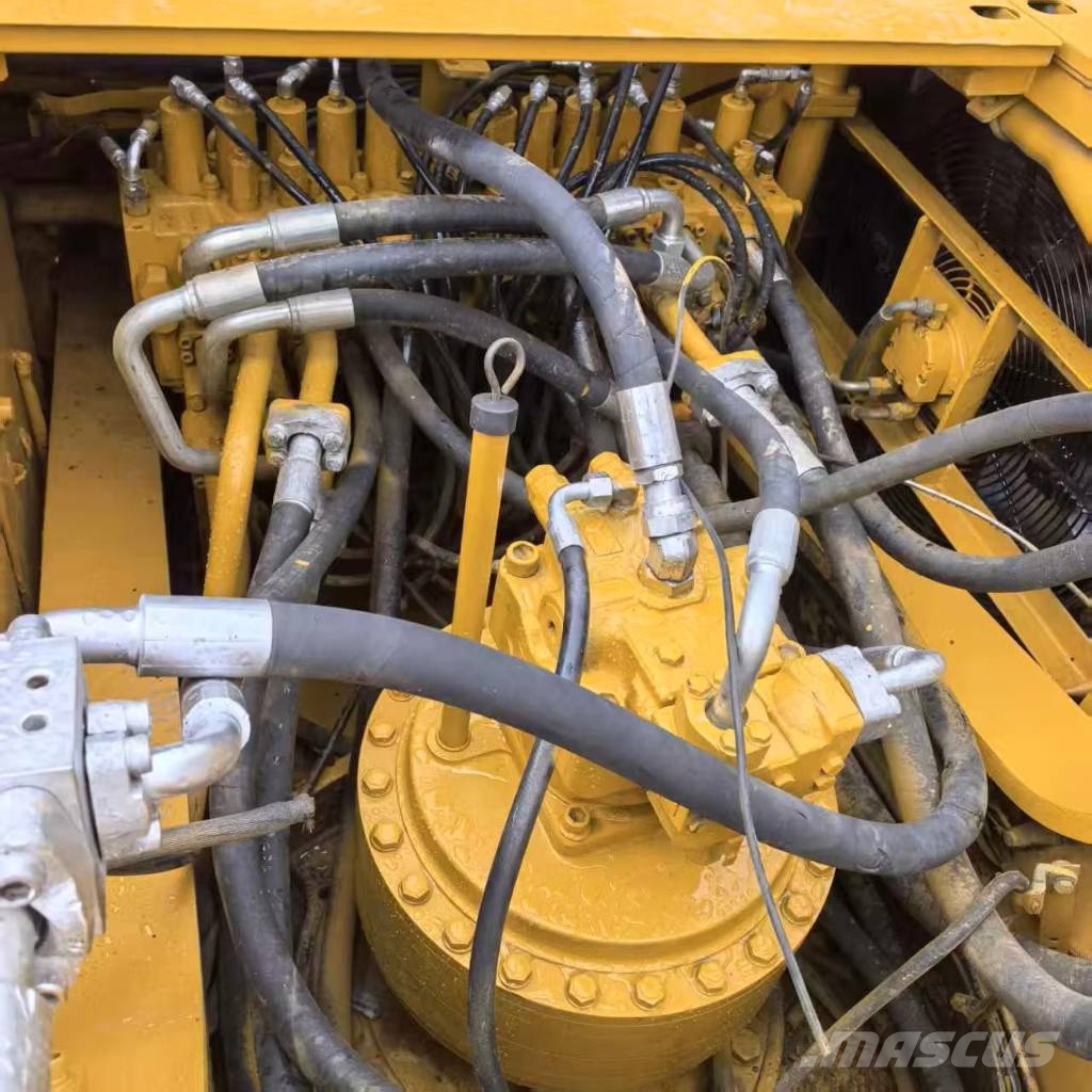 CAT 330 CL Bageri guseničari