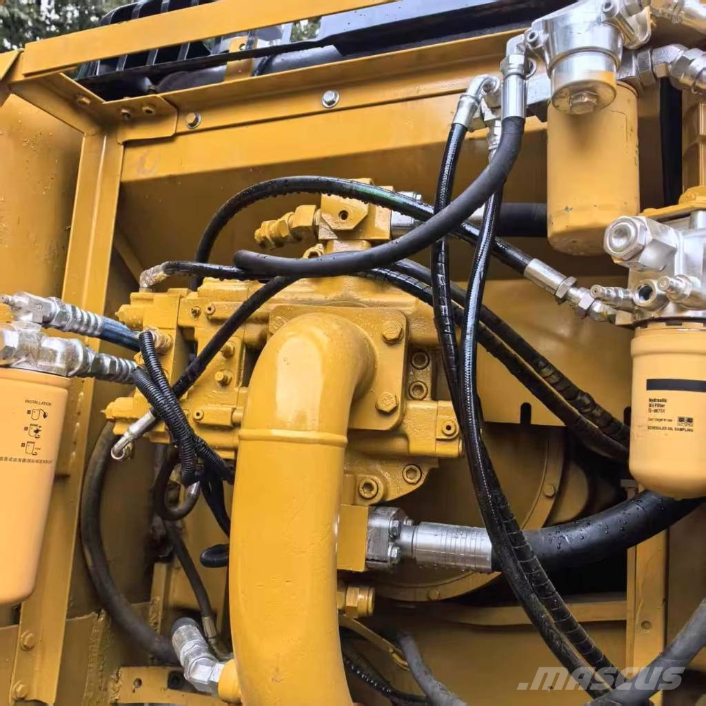 CAT 330 CL Bageri guseničari