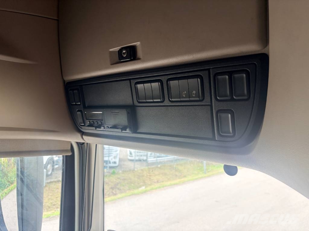 DAF XF 450 FT Truck Tractor Units