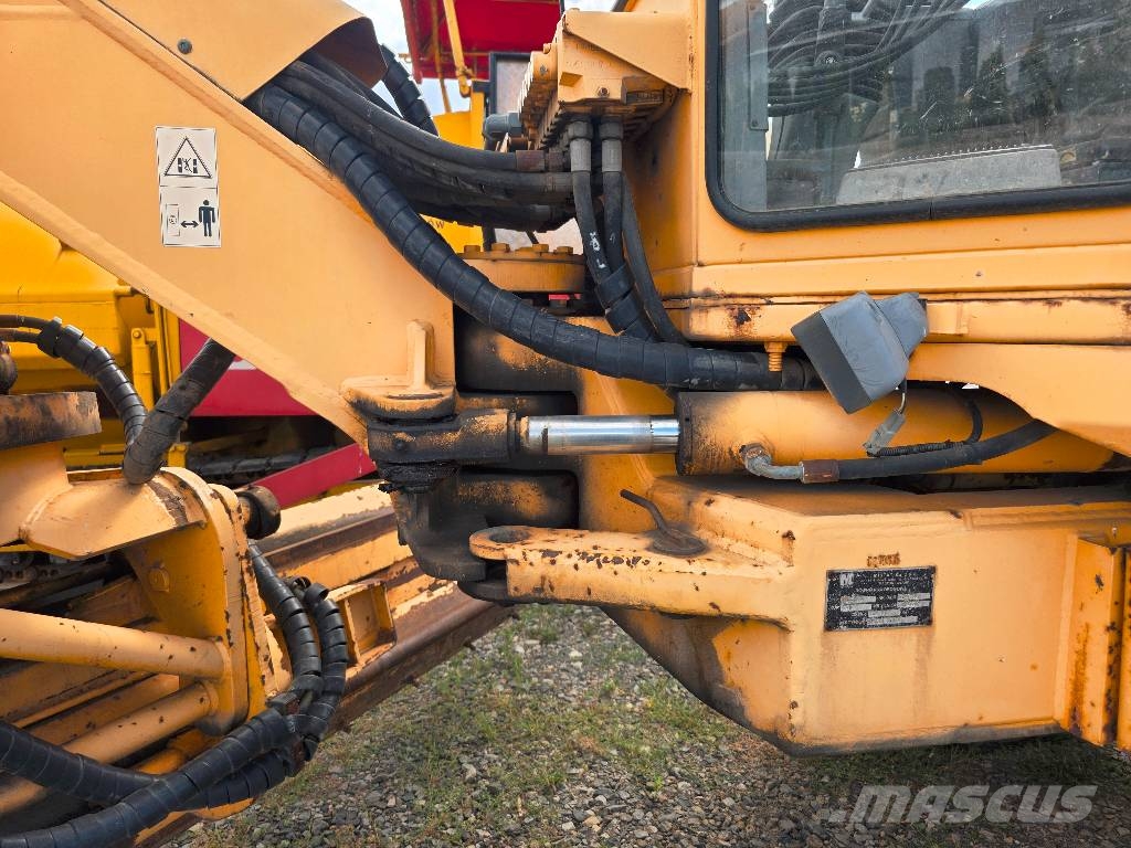 Mista Stalowa Wola RD 130 معدات السفلتة