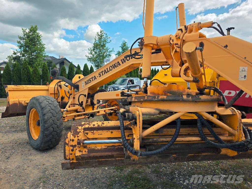 Mista Stalowa Wola RD 130 معدات السفلتة